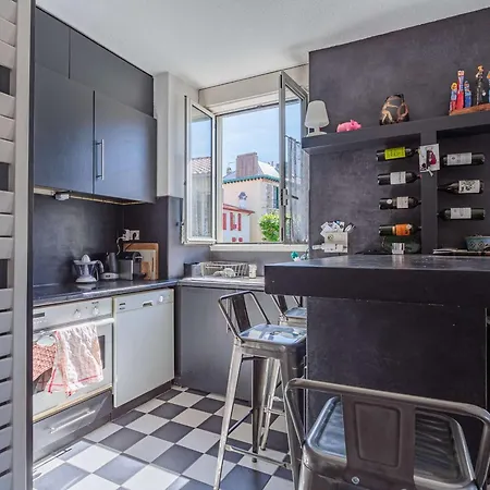 Cosy Au Coeur Des Halles De Biarritz, A 10 Min Des Plages, Avec Balcon Et Wifi Gratuit - Fr-1-3-609 Apartment *
