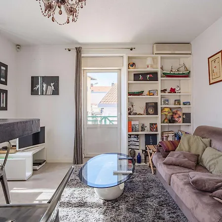 Cosy Au Coeur Des Halles De Biarritz, A 10 Min Des Plages, Avec Balcon Et Wifi Gratuit - Fr-1-3-609 Apartment Biarritz